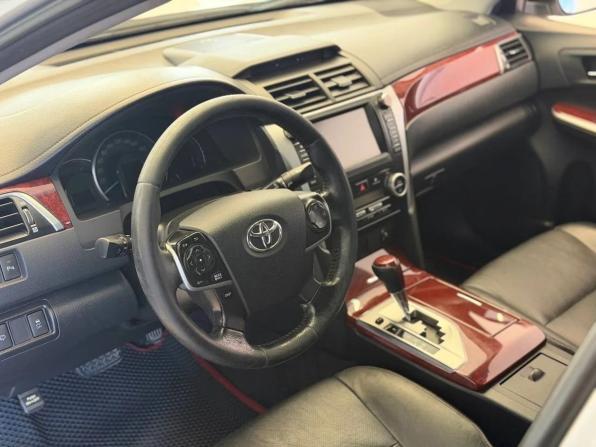 Toyota Camry VII (XV50) с пробегом 2013 года, цена 1 650 000 рублей, 227030 км, седан, Автокод Объявления