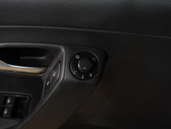 Volkswagen Polo V Рестайлинг с пробегом 2019 года, цена 1 169 000 рублей, 143122 км, седан, Автокод Объявления