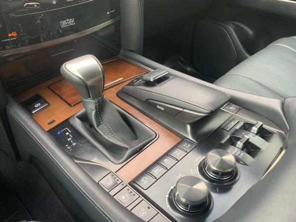 Lexus LX III Рестайлинг 2 с пробегом 2016 года, цена 6 099 000 рублей, 118461 км, внедорожник, Автокод Объявления