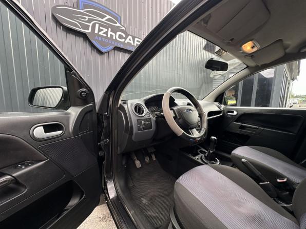 Ford Fusion I Рестайлинг с пробегом 2007 года, цена 349 000 рублей, 176300 км, хэтчбек, Автокод Объявления