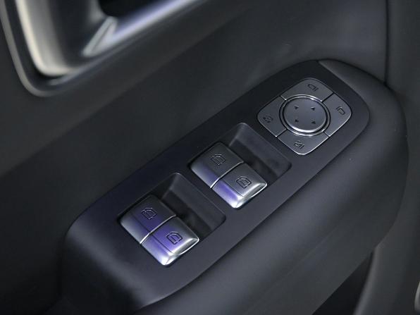 Li Auto (Lixiang) L7 I Рестайлинг с пробегом 2024 года, цена 7 350 000 рублей, 12900 км, внедорожник, Автокод Объявления