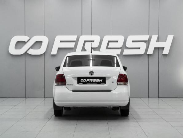 Volkswagen Polo V с пробегом 2013 года, цена 830 000 рублей, 107480 км, седан, Автокод Объявления