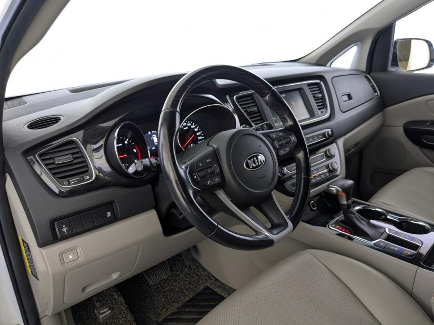 Kia Carnival III Москва  - изображение 16