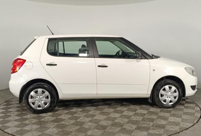 Skoda Fabia II Рестайлинг с пробегом 2012 года, цена 580 000 рублей, 105715 км, хэтчбек, Автокод Объявления
