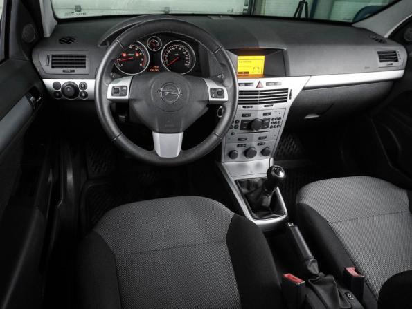 Opel Astra H Рестайлинг с пробегом 2011 года, цена 1 159 000 рублей, 34722 км, седан, Автокод Объявления