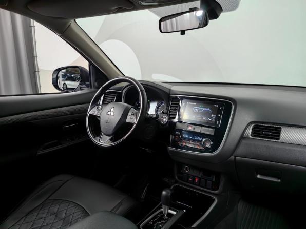 Mitsubishi Outlander III Рестайлинг 2 с пробегом 2018 года, цена 1 780 000 рублей, 81409 км, внедорожник, Автокод Объявления