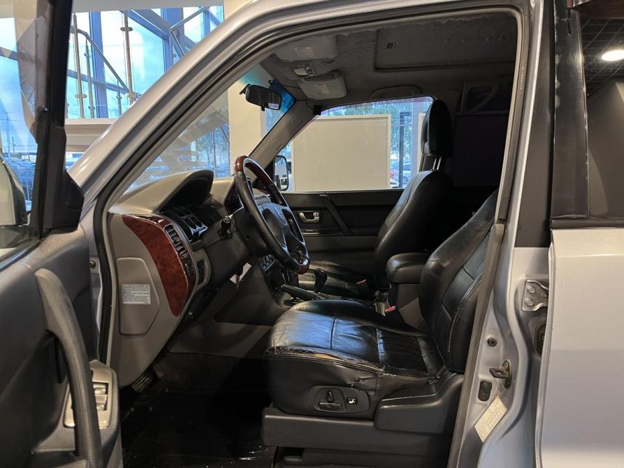 Mitsubishi Pajero III Рестайлинг Чебоксары  - изображение 16