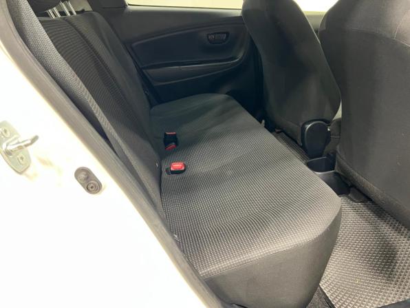 Toyota Vitz III (XP130) Рестайлинг с пробегом 2016 года, цена 855 000 рублей, 162000 км, хэтчбек, Автокод Объявления