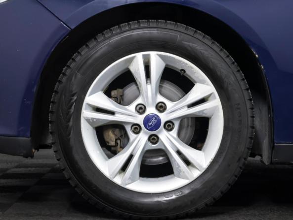 Ford Focus III с пробегом 2011 года, цена 650 000 рублей, 288393 км, седан, Автокод Объявления