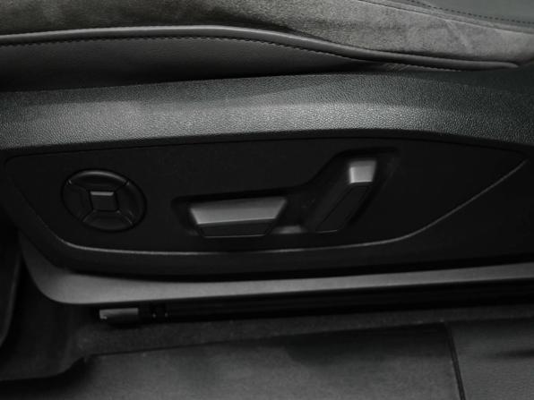 Audi Q3 II (F3) с пробегом 2021 года, цена 3 960 000 рублей, 49786 км, внедорожник, Автокод Объявления