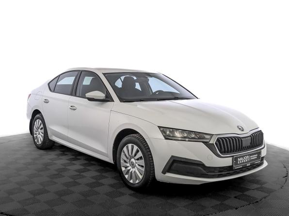 Skoda Octavia IV (A8) с пробегом 2021 года, цена 1 400 000 рублей, 351430 км, лифтбек, Автокод Объявления