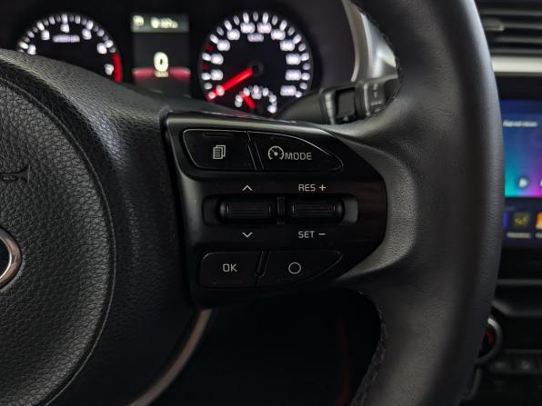 Kia Rio IV Рестайлинг с пробегом 2021 года, цена 1 781 000 рублей, 96650 км, седан, Автокод Объявления
