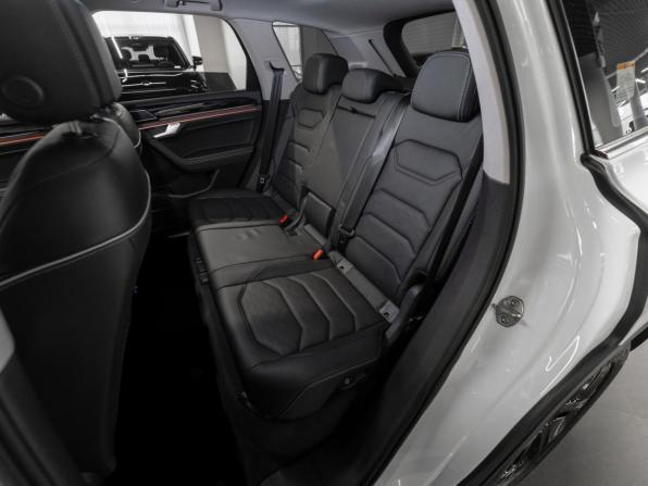 Volkswagen Touareg III Рестайлинг с пробегом 2024 года, цена 10 100 000 рублей, 2090 км, внедорожник, Автокод Объявления