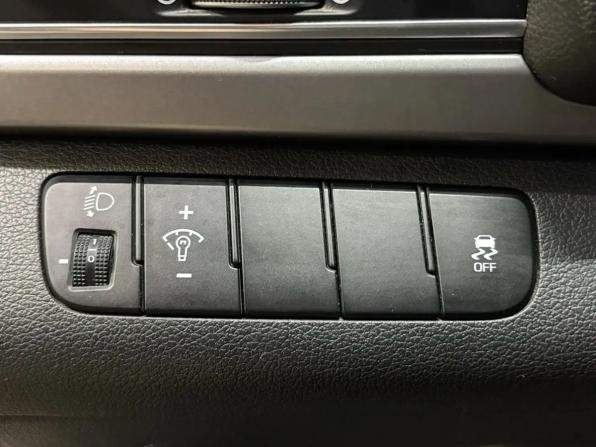 Hyundai Elantra VI (AD) с пробегом 2017 года, цена 1 429 000 рублей, 115000 км, седан, Автокод Объявления