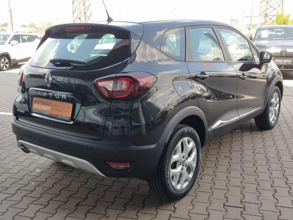 Renault Kaptur I с пробегом 2016 года, цена 1 349 000 рублей, 88039 км, внедорожник, Автокод Объявления