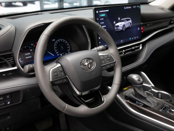 Toyota Highlander IV (XU70) с пробегом 2025 года, цена 5 000 000 рублей, 1 км, внедорожник, Автокод Объявления