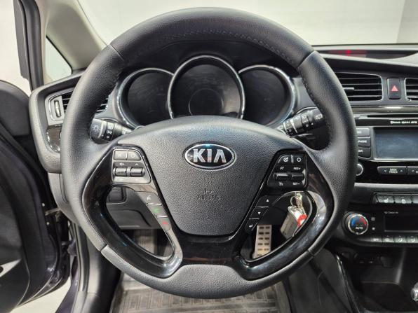 Kia Ceed II с пробегом 2014 года, цена 999 000 рублей, 263176 км, хэтчбек, Автокод Объявления