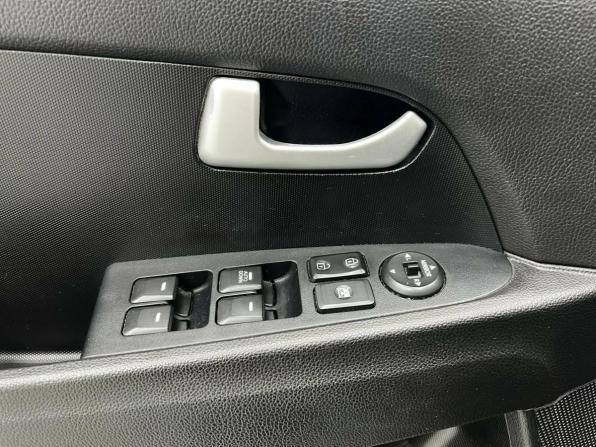 Kia Sportage III Рестайлинг с пробегом 2015 года, цена 1 260 000 рублей, 240000 км, внедорожник, Автокод Объявления