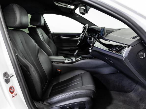BMW 5 серии VII (G30/G31/G38) с пробегом 2017 года, цена 2 399 000 рублей, 132618 км, седан, Автокод Объявления