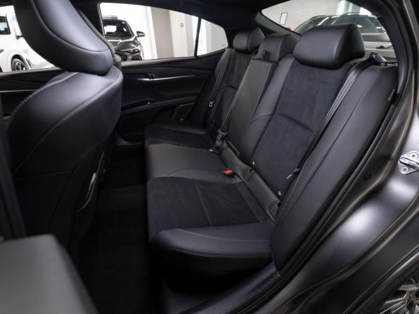 Toyota Camry IX (XV80) China Market с пробегом 2026 года, цена 4 590 000 рублей, 11 км, седан, Автокод Объявления