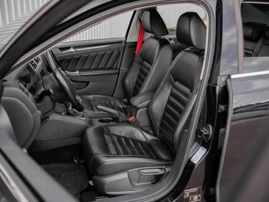 Volkswagen Jetta VI Сочи  - изображение 11