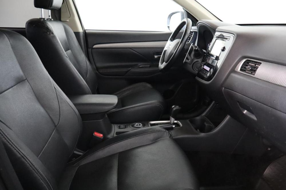 Mitsubishi Outlander III Санкт-Петербург  - изображение 12