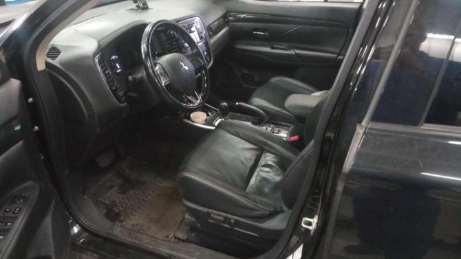 Mitsubishi Outlander III Рестайлинг 2 с пробегом 2017 года, цена 1 485 000 рублей, 179053 км, внедорожник, Автокод Объявления