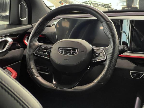 Geely Coolray I Рестайлинг с пробегом 2024 года, цена 2 180 000 рублей, 46600 км, внедорожник, Автокод Объявления