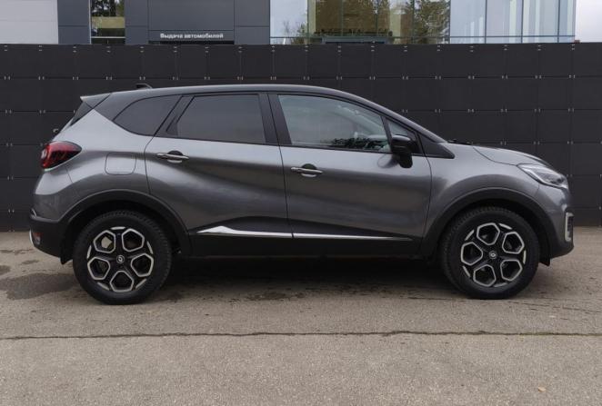 Renault Kaptur I Рестайлинг с пробегом 2021 года, цена 1 865 000 рублей, 81554 км, внедорожник, Автокод Объявления
