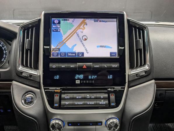 Toyota Land Cruiser 200 Series Рестайлинг 2 с пробегом 2019 года, цена 7 550 000 рублей, 132326 км, внедорожник, Автокод Объявления
