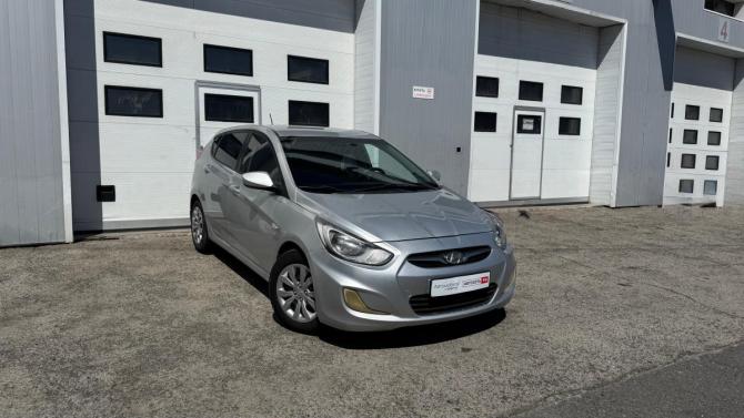 Hyundai Solaris I с пробегом 2011 года, цена 630 000 рублей, 184983 км, хэтчбек, Автокод Объявления