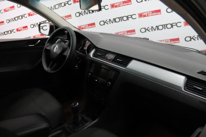 Skoda Rapid I с пробегом 2016 года, цена 825 450 рублей, 240120 км, лифтбек, Автокод Объявления