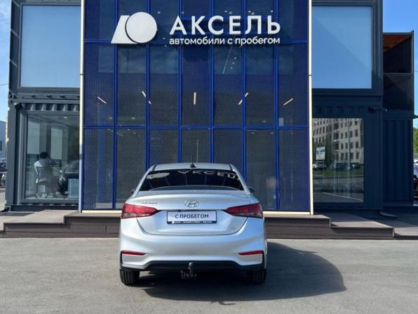Hyundai Solaris II с пробегом 2018 года, цена 1 135 000 рублей, 132000 км, седан, Автокод Объявления