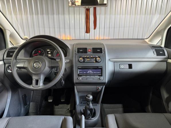 Volkswagen Touran I Рестайлинг 2 с пробегом 2011 года, цена 1 099 900 рублей, 168000 км, компактвэн, Автокод Объявления