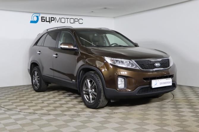 Kia Sorento II Рестайлинг с пробегом 2018 года, цена 2 279 990 рублей, 141711 км, внедорожник, Автокод Объявления