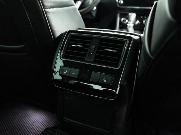 Skoda Superb III Рестайлинг с пробегом 2019 года, цена 2 599 700 рублей, 135189 км, лифтбек, Автокод Объявления
