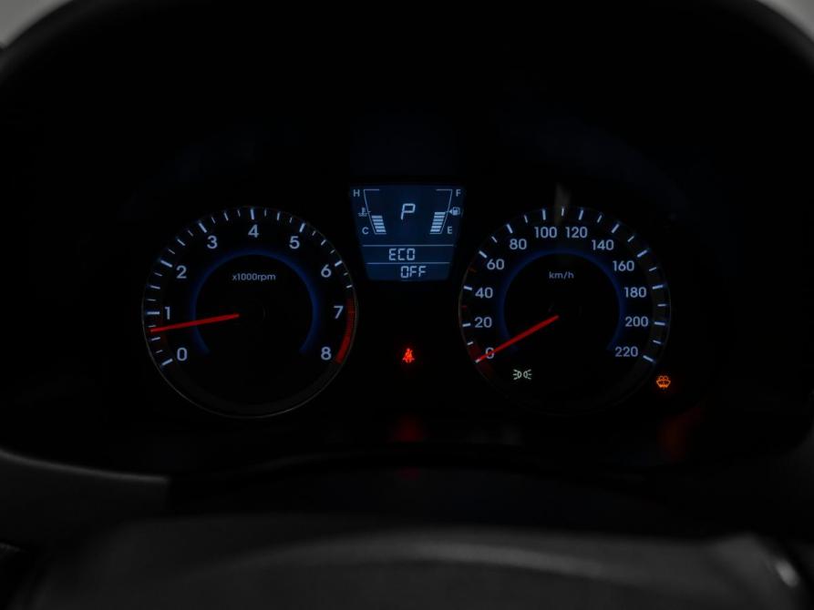Hyundai Solaris I Москва  - изображение 11