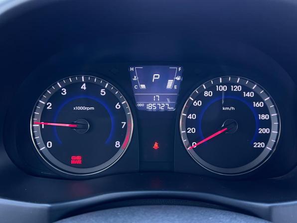 Hyundai Solaris I с пробегом 2013 года, цена 770 000 рублей, 185726 км, хэтчбек, Автокод Объявления