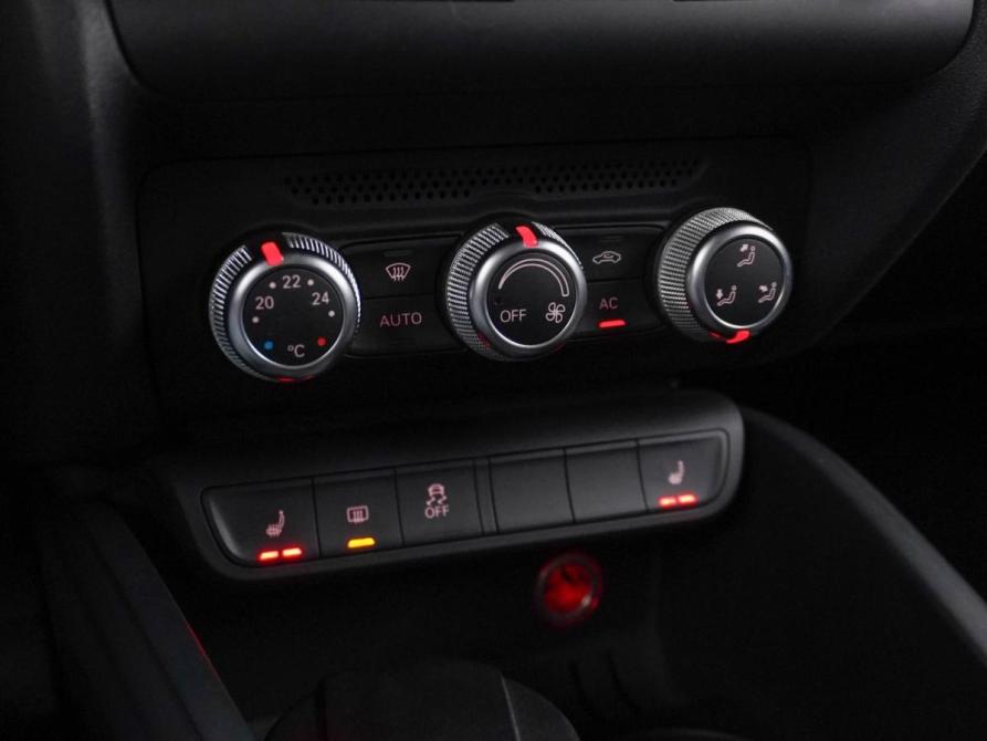 Audi A1 I (8X) Москва  - изображение 12