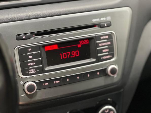 Kia Rio III Рестайлинг с пробегом 2017 года, цена 1 099 000 рублей, 123183 км, седан, Автокод Объявления
