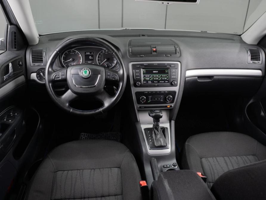 Skoda Octavia II (A5) Рестайлинг Тюмень  - изображение 6