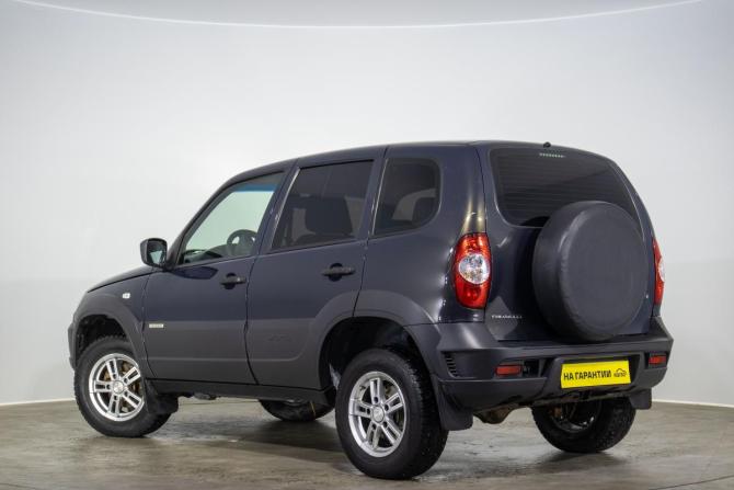 Chevrolet Niva I Рестайлинг с пробегом 2018 года, цена 799 000 рублей, 102433 км, внедорожник, Автокод Объявления