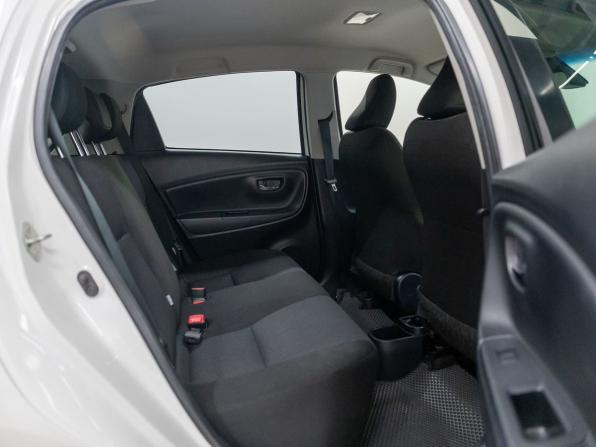 Toyota Vitz III (XP130) Рестайлинг 2 с пробегом 2019 года, цена 1 030 000 рублей, 120000 км, хэтчбек, Автокод Объявления