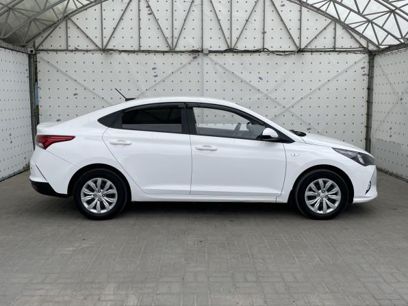 Hyundai Solaris II Рестайлинг с пробегом 2021 года, цена 1 480 000 рублей, 97100 км, седан, Автокод Объявления