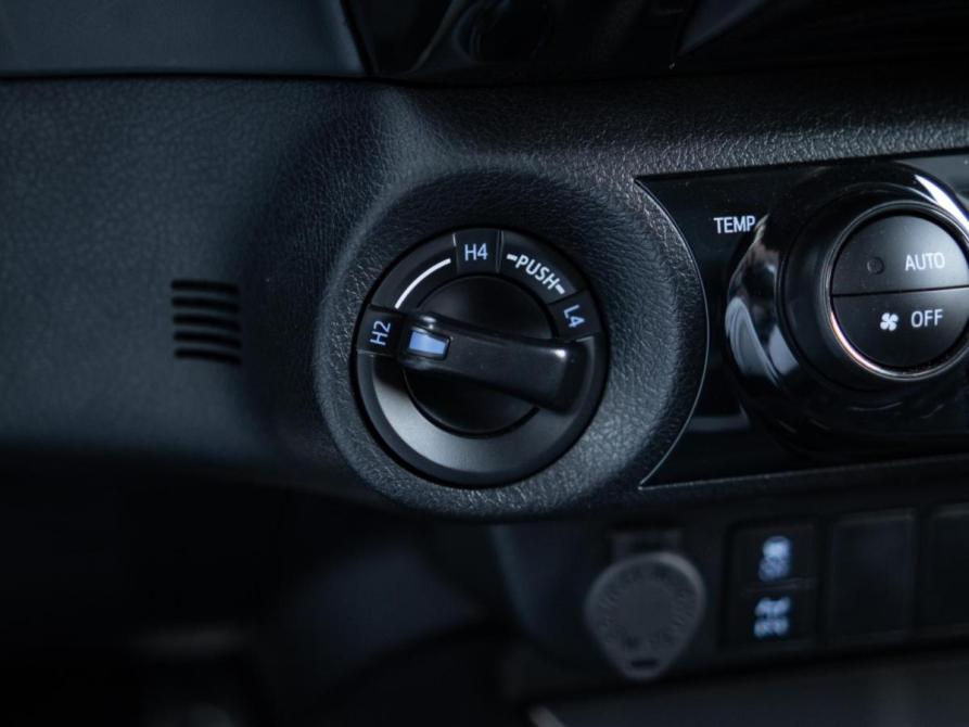 Toyota Hilux VIII Рестайлинг 2 Сочи  - изображение 22