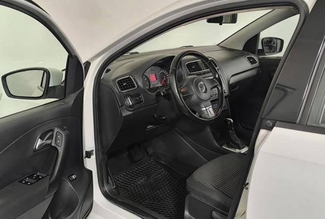 Volkswagen Polo V с пробегом 2013 года, цена 880 000 рублей, 149798 км, седан, Автокод Объявления
