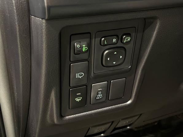 Toyota Land Cruiser Prado 150 Series с пробегом 2011 года, цена 2 790 000 рублей, 187050 км, внедорожник, Автокод Объявления