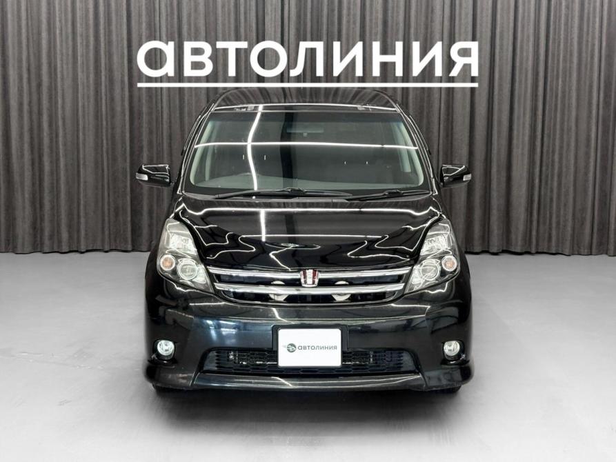Toyota ISis I Рестайлинг Красноярск  - изображение 4