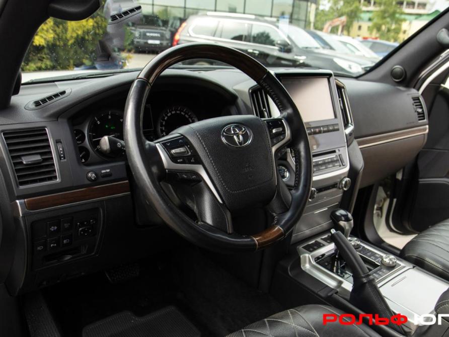 Toyota Land Cruiser 200 Series Рестайлинг 2 Москва  - изображение 21
