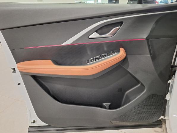 Omoda C5 I с пробегом 2022 года, цена 1 600 000 рублей, 39942 км, внедорожник, Автокод Объявления